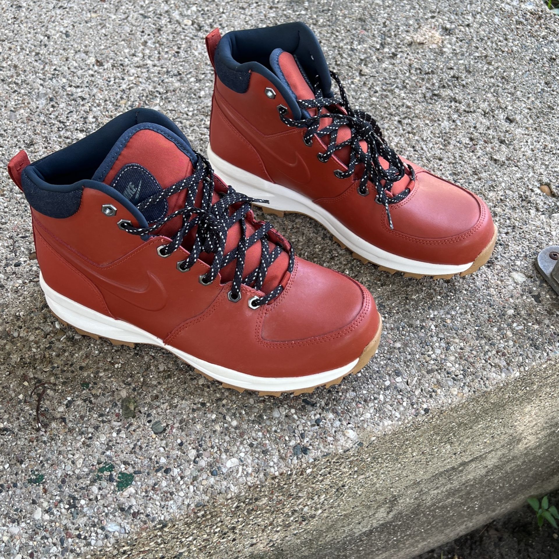 Men’s NIKE Manoa Boots