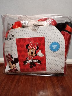 New blanket Twin/Full: Minnie Mouse