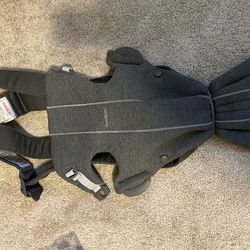 Free Baby Clothes , Shoes And Carrier