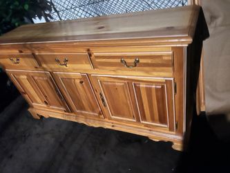 Wood dresser