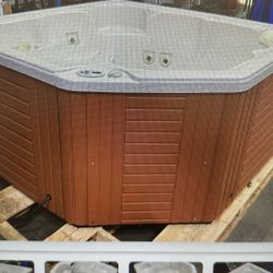 Pre Owned Caldera Spas Cumberland