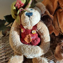 Dan DEE COLLECTOR CHOICE BEAR