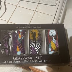 Tim Burton glassware set (Unopened)