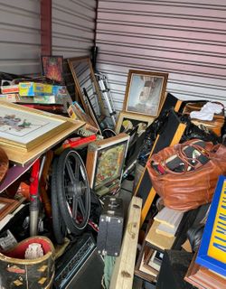 ALL JUNK IT@KE! EVERYTHING TRASH & DEBRIS