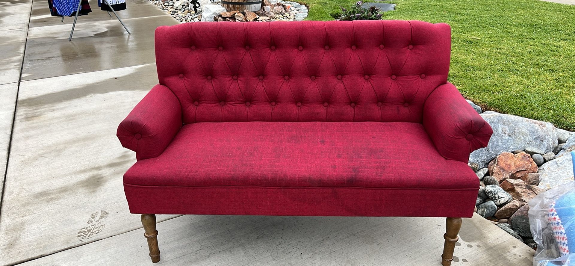 Small Red Couch - See Pics For Measurements