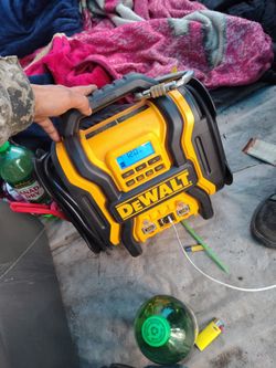 Dewalt power station DXAEPS14