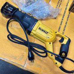 DEWALT 12 Amp Corded Variable Speed Reciprocating Saw 
