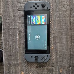 Nintendo Switch 