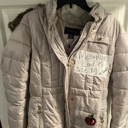 MetAPHOR Ladies jacket Medium cream color with hoodie $20 Located Pharr Texas 78577