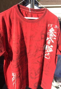 Tee shirt