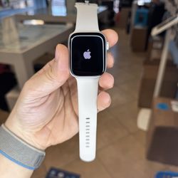 Apple Watch (Series 9) 45mm Silver (LTE) W Apple Care Till May 2025