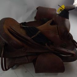 Leather Brown Western Horse Saddle