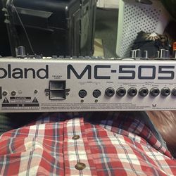 Roland MC 505 Groovebox for Sale in Las Vegas, NV - OfferUp