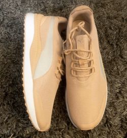 Puma sz 10 women