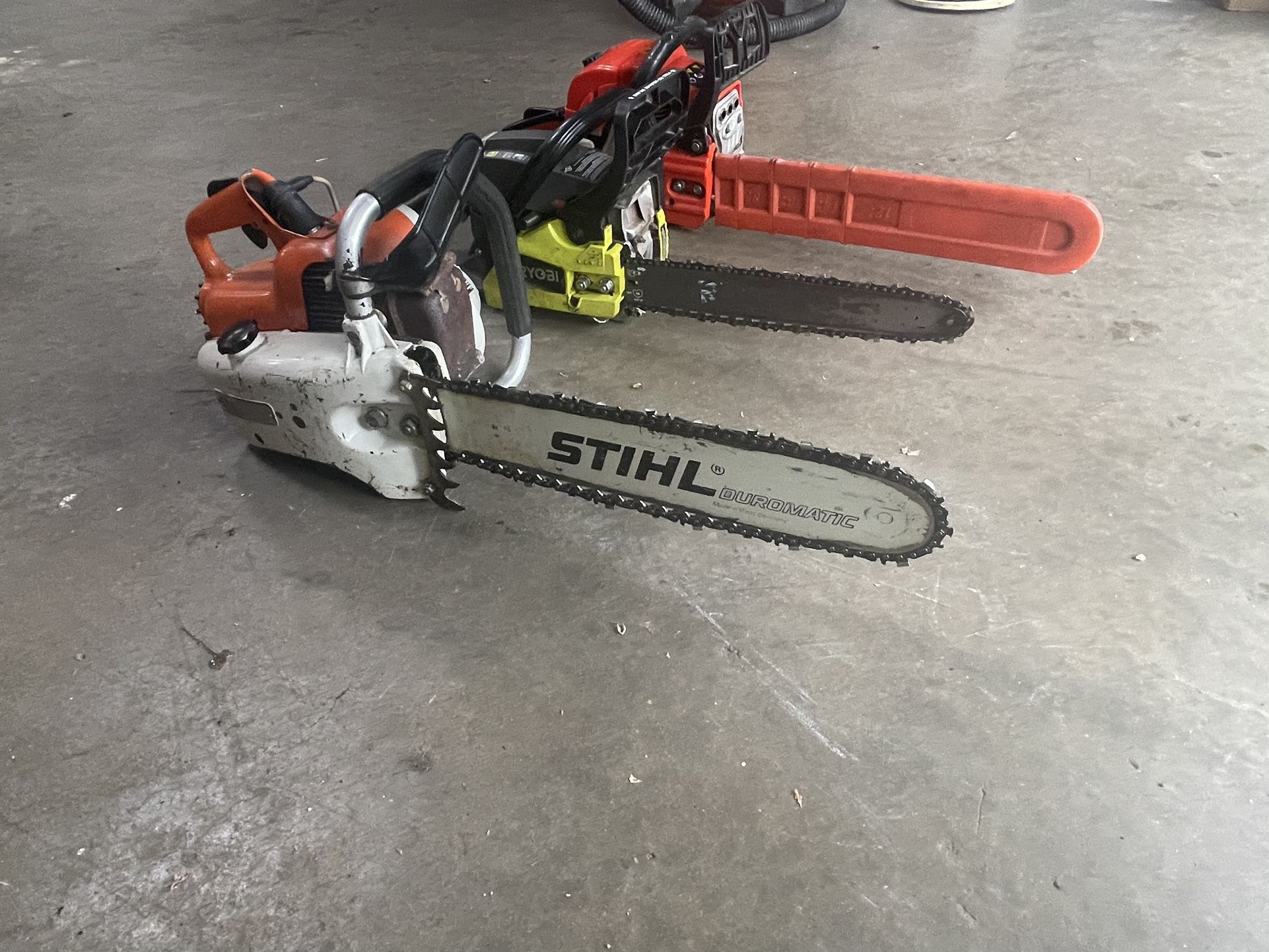 3 chainsaw Stihl Ryobi Good Condition