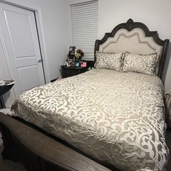 4 Piece Wooden Bedroom Set 