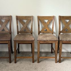 4 dining chairs only no table