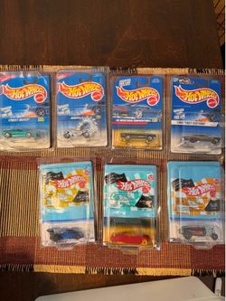 Hot wheels 7 piece