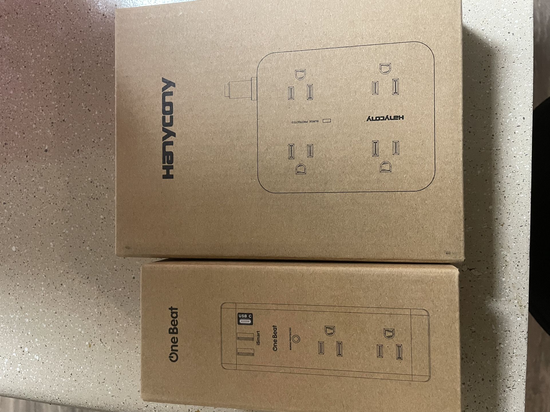 Power strips / power Outlets