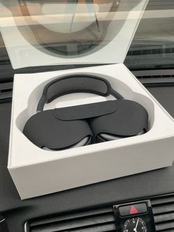 Space Grey AirPods Max