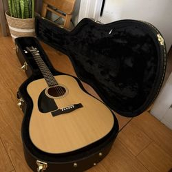 Fender Acoustic Left Handed w/ Hard Case