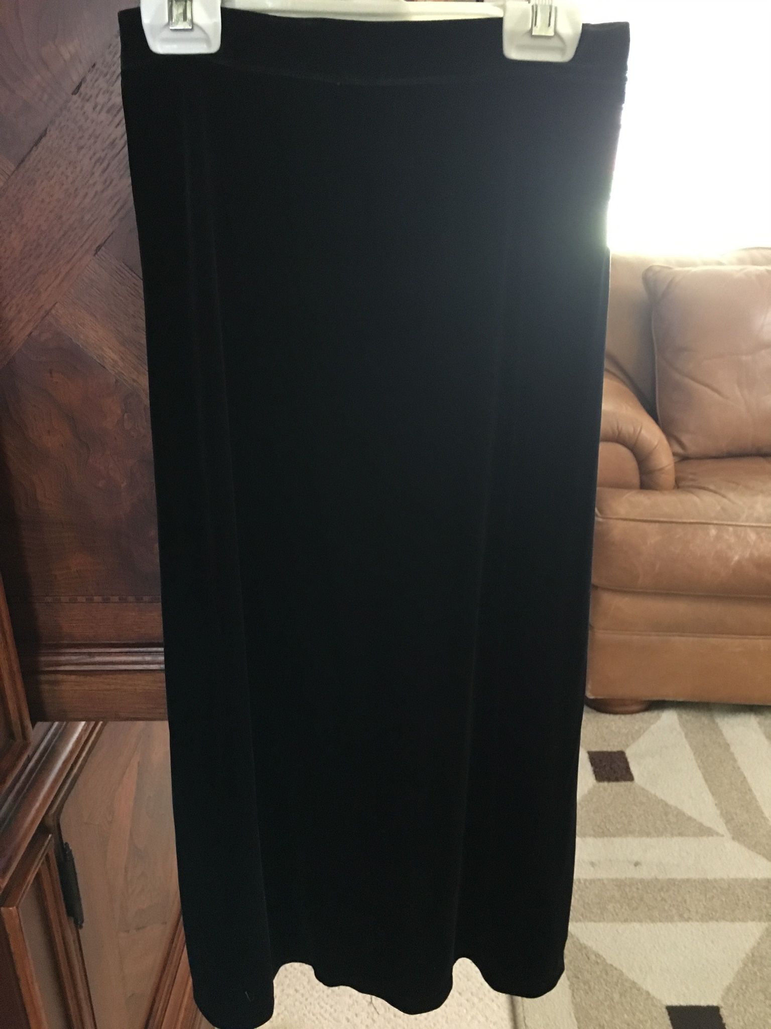 Brand New Girls Black Velvet Long Skirt Size Medium 8-10