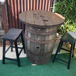 Wine Barrel Table and Stools.  Oak 