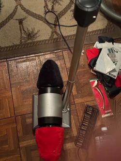 Electric shoe polisher