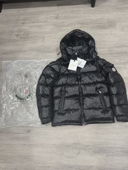 Moncler Maya Hooded Short Down Puffer