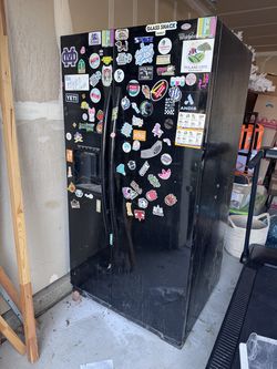 Free - just needs TLC working fridge for garage