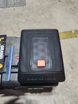 JBL BASS PRO NANO