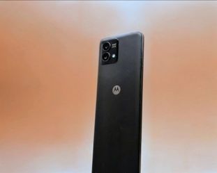 Unlocked Motorola Stylus Smartphone