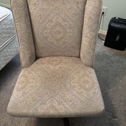 Desk chair used but not abused