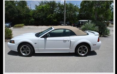 2003 Ford Mustang Gt deluxe