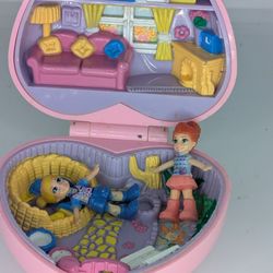 POLLY POCKET