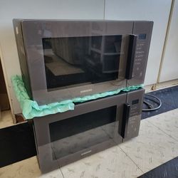 Samsung Microwave Oven with Grilling Element and Convection. Toaster oven bake, etc
