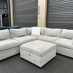 Sectional Couch 
