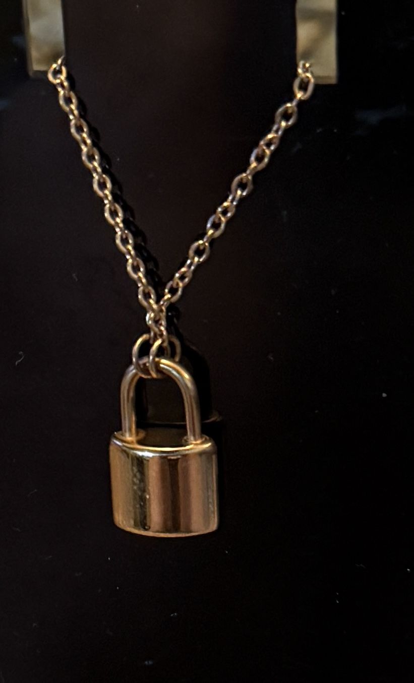 18” Rose Gold Plated Padlock Necklace