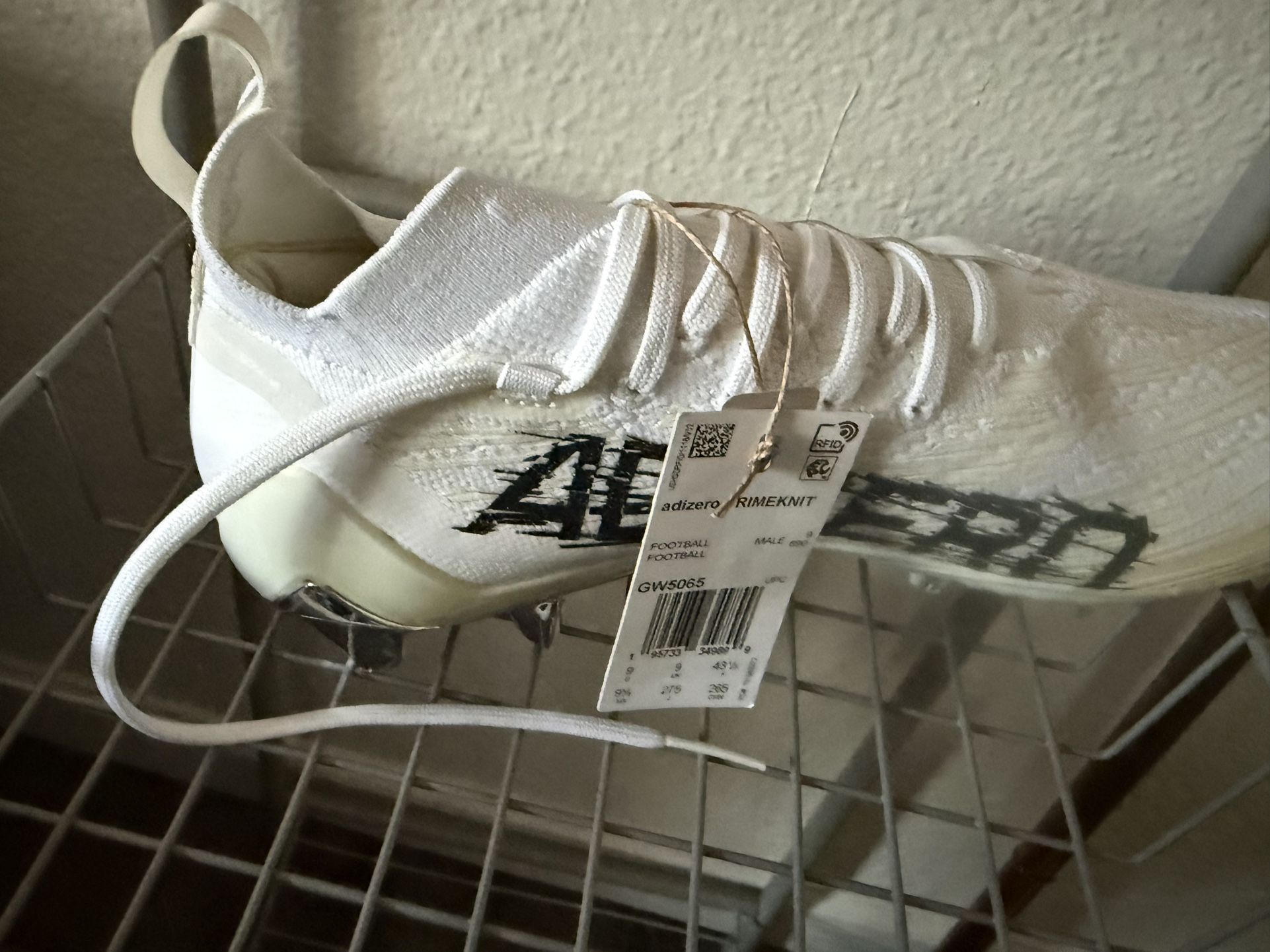 Zero Cleats Brand New