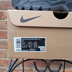 Size 12 NIKE ACG GORE TEX BOOTS 