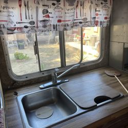 1972 Dodge camper it’s a dreamer
