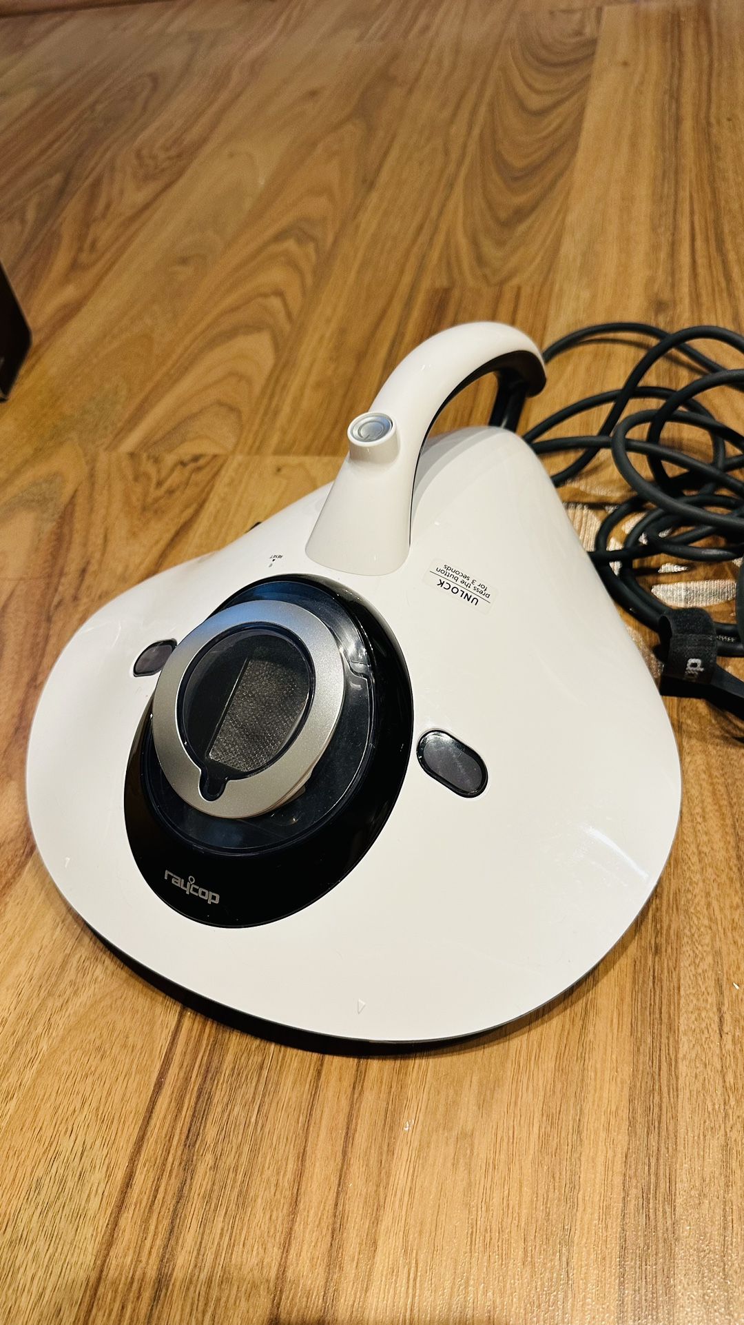 Mattress Vacuum Cleaner - UV Clean - Like New