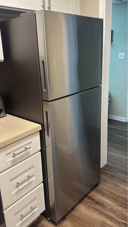 Samsung top- freezer refrigerator