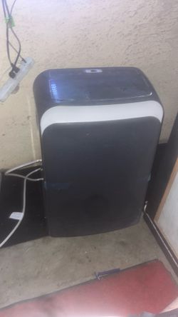 Midea air conditioning unit