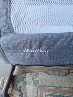 Mika Micky Bedside Bassinet