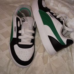 $10 PUMA KID'S Size 3