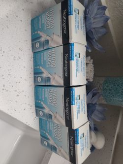 Neutrogena HYDRO BOOST