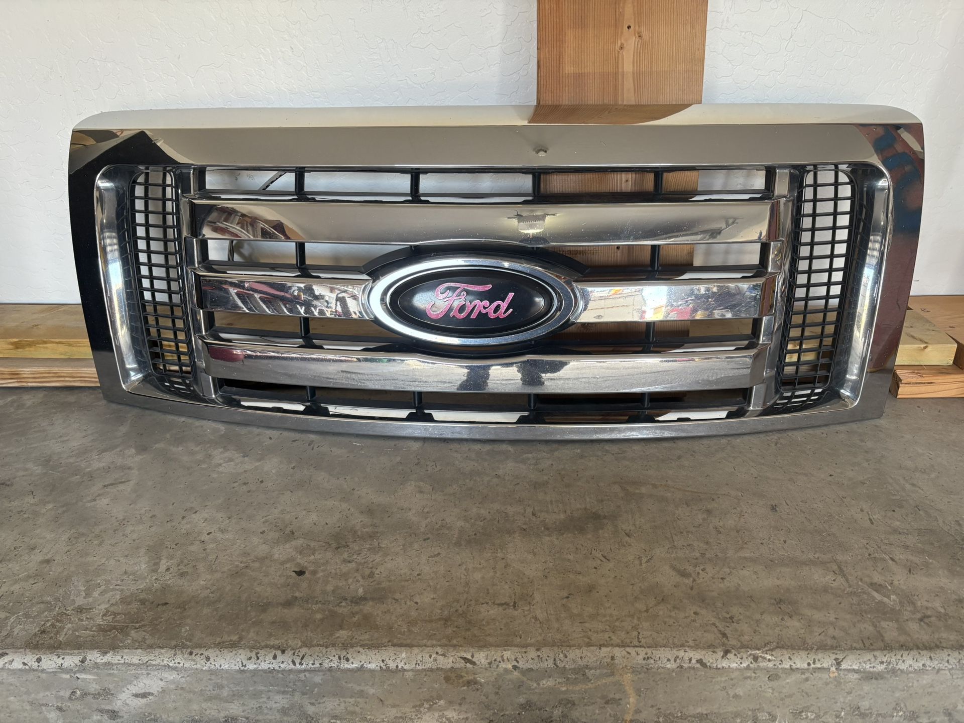Front Grille For 2009 Ford F-150 Fits 09 To 14