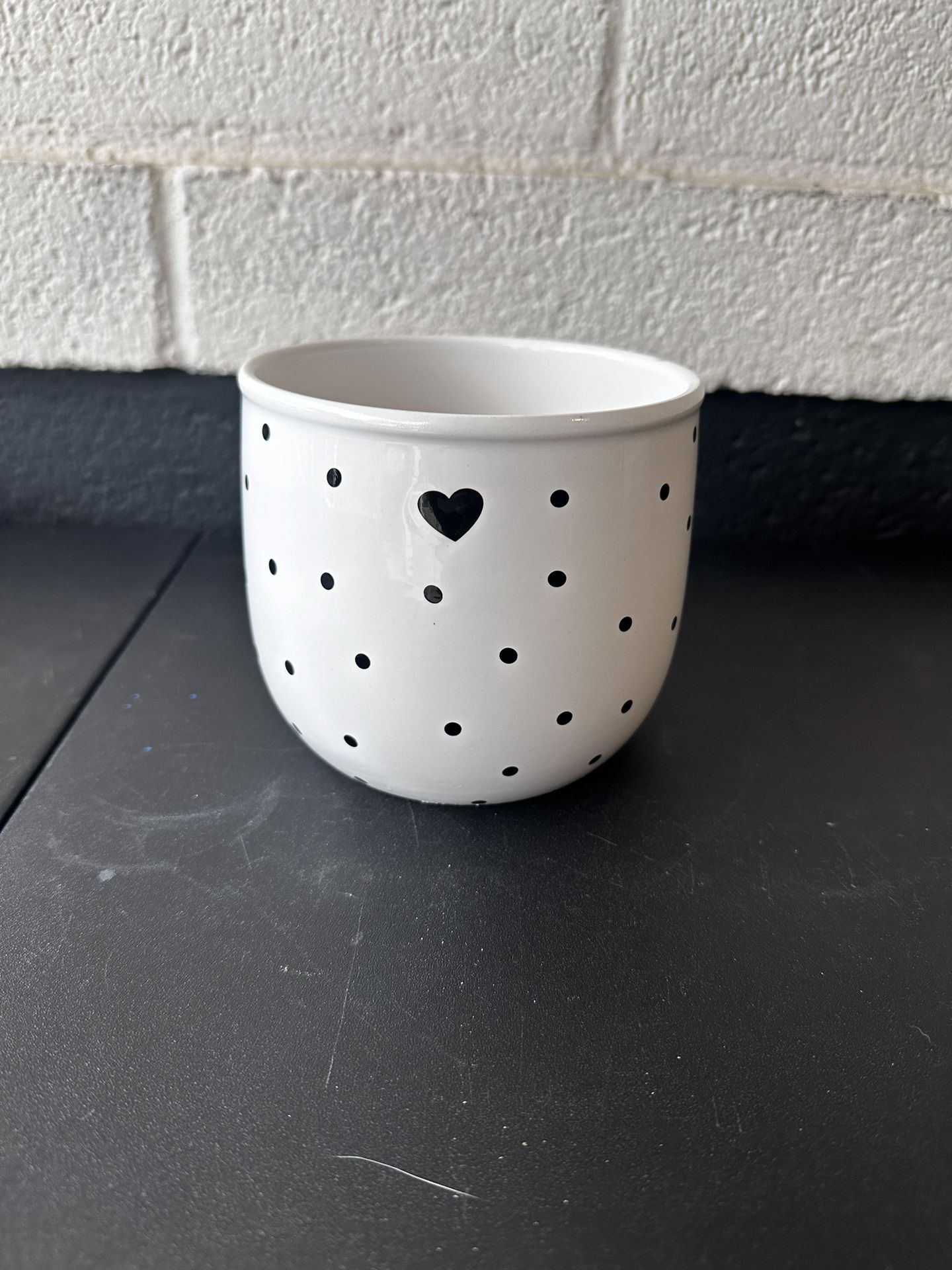 polka dot heart white vase