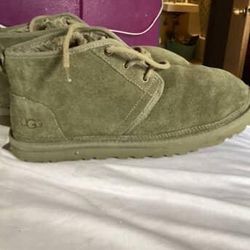 UGG Women's Neumel Size:11